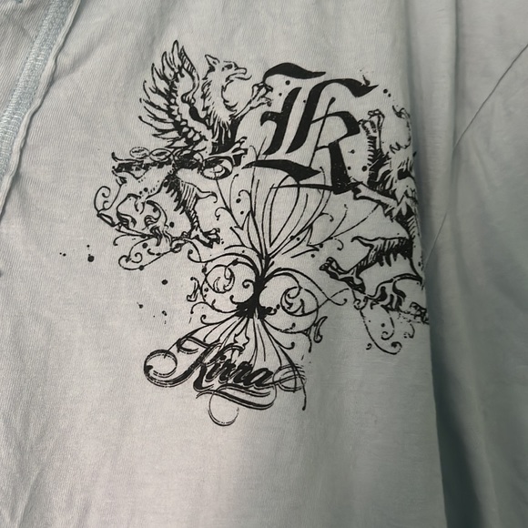 Shirt 👕 - Picture 2 of 5